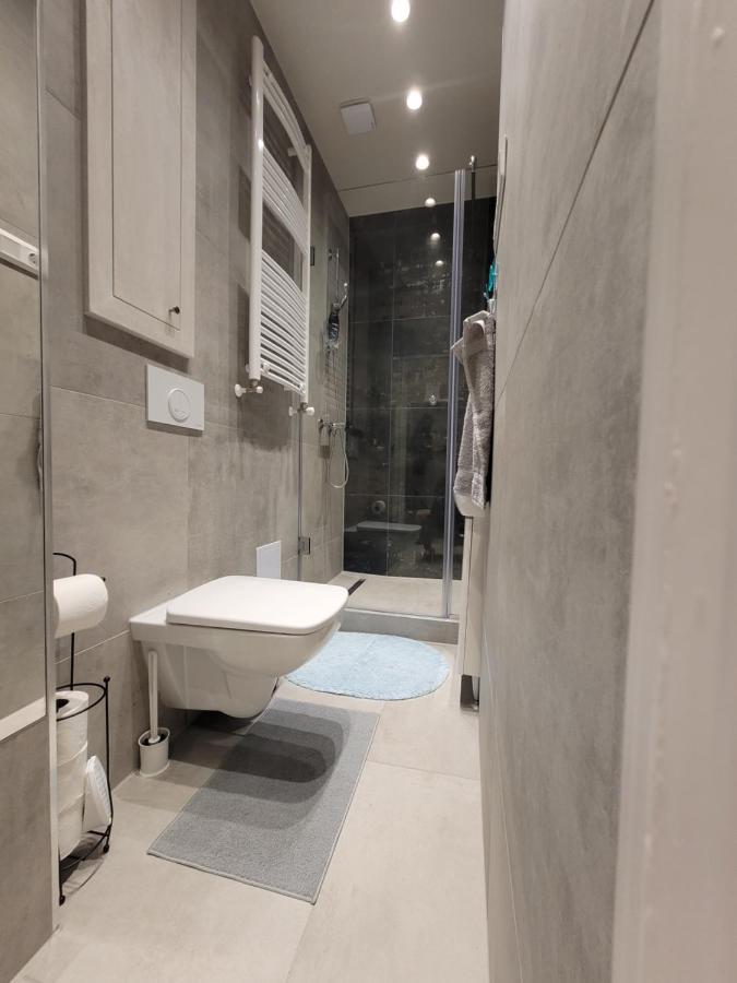 Lara II Apartman Debrecen Ngoại thất bức ảnh